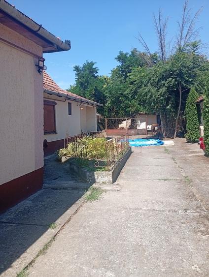 Casă cu 3 camere în Central