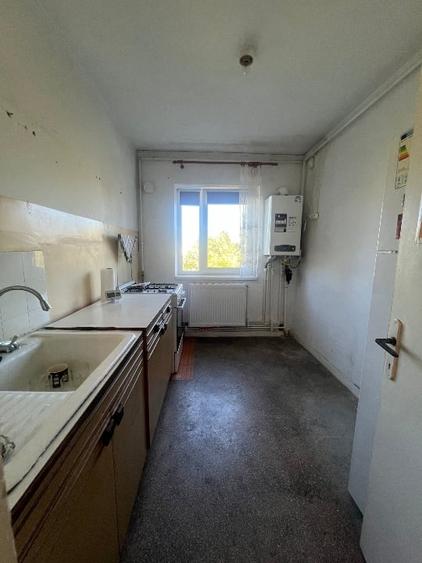 Apartament cu 2 camere semidecomandat în City Park Mall