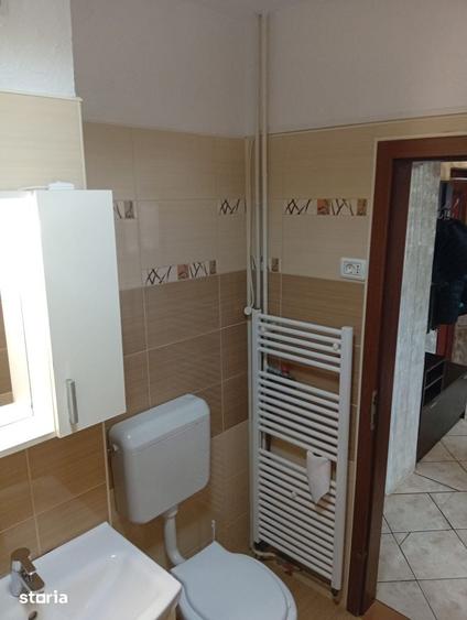Apartament cu 2 camere decomandat în Intim