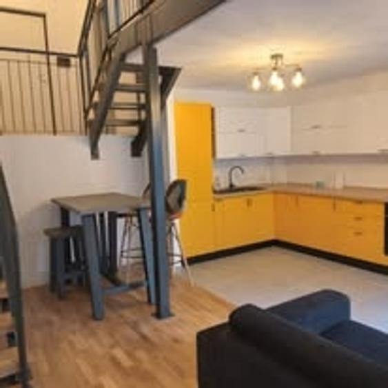 Apartament cu 2 camere decomandat, mobilat în Băneasa