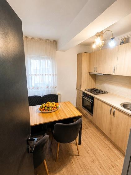 Apartament cu 2 camere decomandat în Primăverii