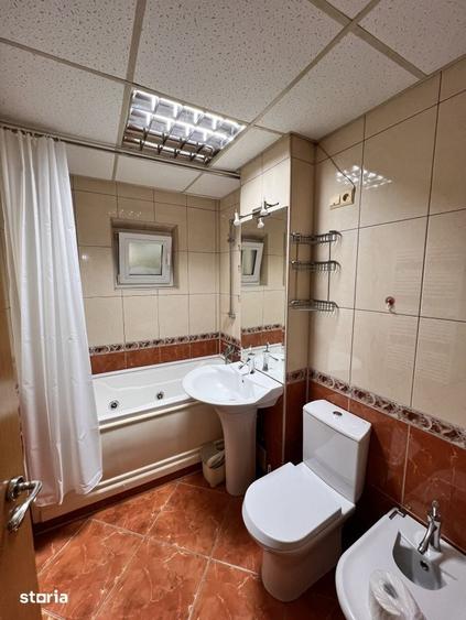 Apartament cu 3 camere decomandat în Mihai Viteazul