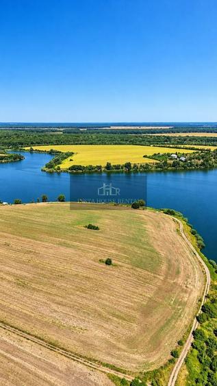 Teren Construcții intravilan de 4477 mp, în Gruiu