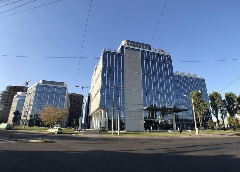 Birou, de 38,000 mp, în 1 Mai
