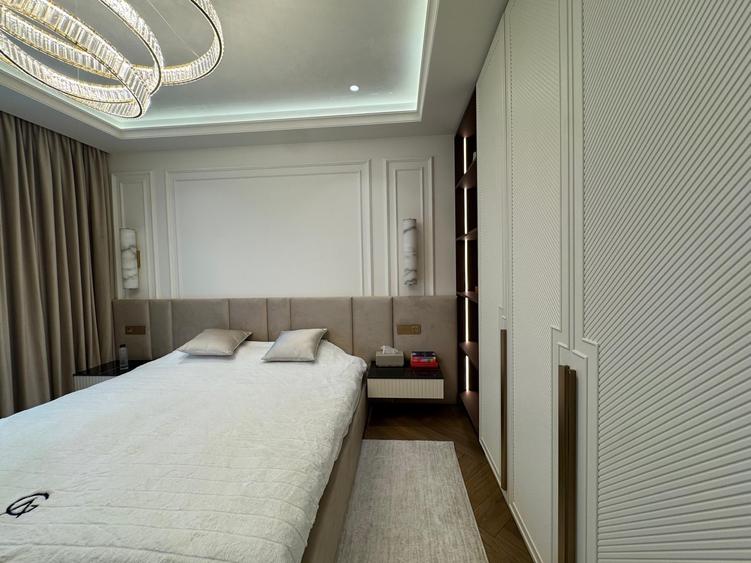 Apartament cu 4 camere decomandat în Aviației
