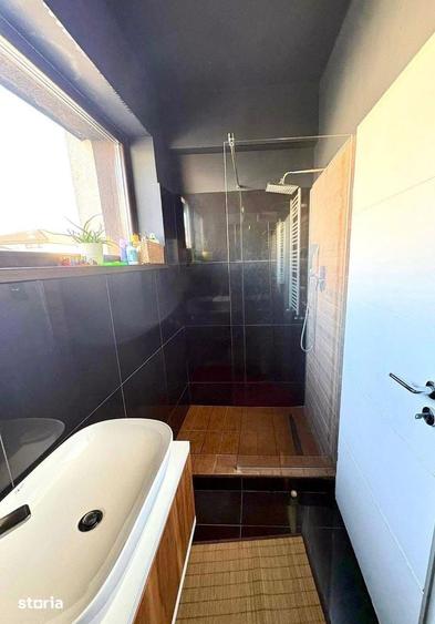 Casă cu 4 camere cu Teren 250 Mp în Mogoșoaia