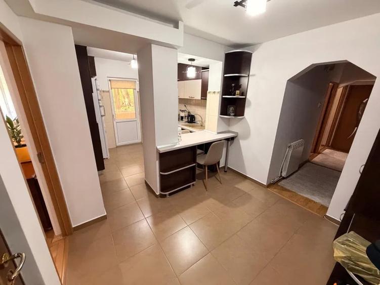 Apartament cu 3 camere decomandat în Obcini