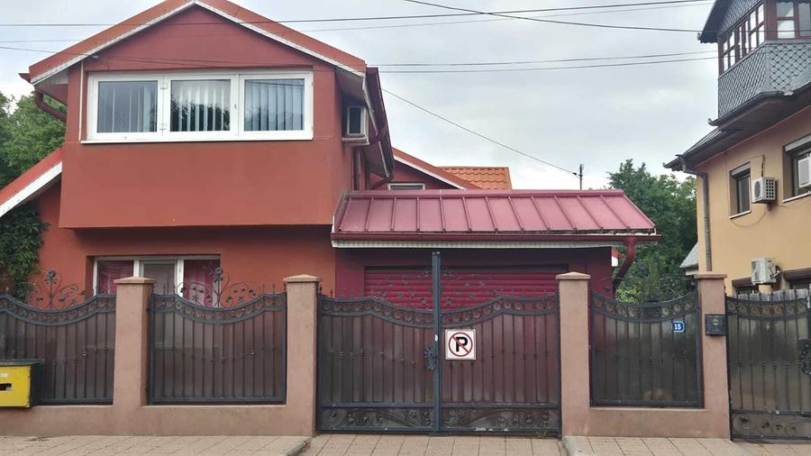 Casă cu 4 camere în Ultracentral