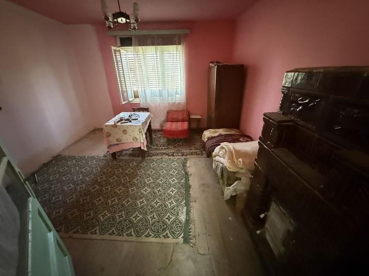 Casă cu 2 camere decomandat în Culciu
