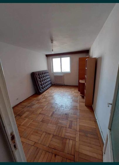 Apartament 2 camere de vanzare - 2