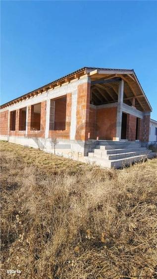 Casă cu 3 camere în Sântandrei