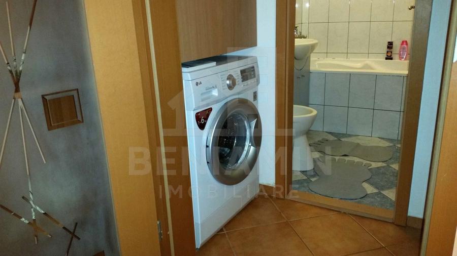 Apartament cu 2 camere semidecomandat, mobilat în Noua