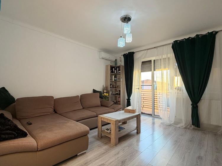 Apartament cu 3 camere decomandat în Braytim