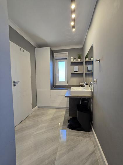 Duplex cu 4 camere cu Canalizare în Dumbrăvița