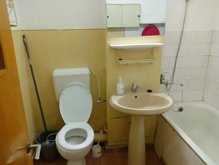 Garsonieră decomandată în Rotbav
