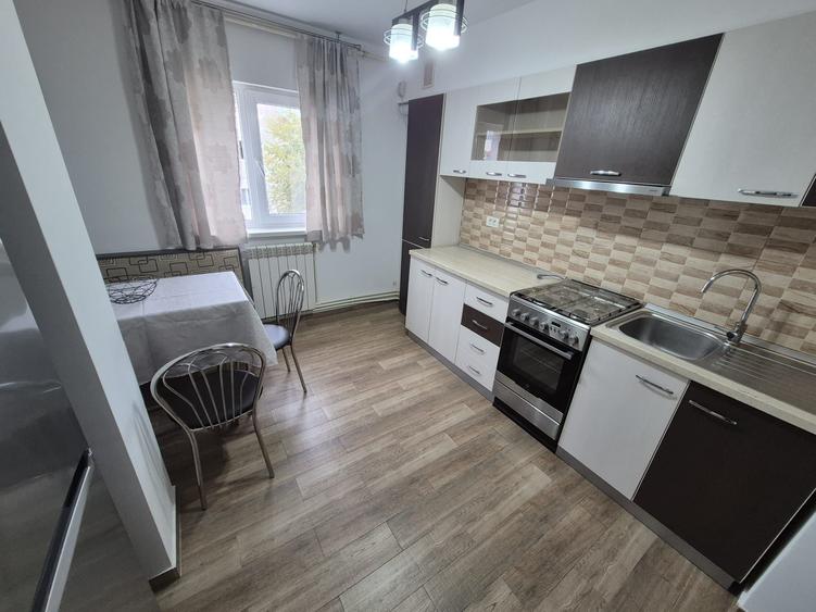 Apartament cu 2 camere decomandat în Faleza Nord