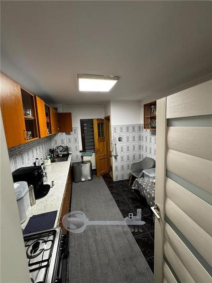 Apartament cu 4 camere decomandat în Cug