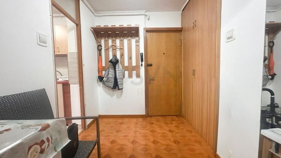 Apartament cu 2 camere semidecomandat, mobilat în Lacul Tei
