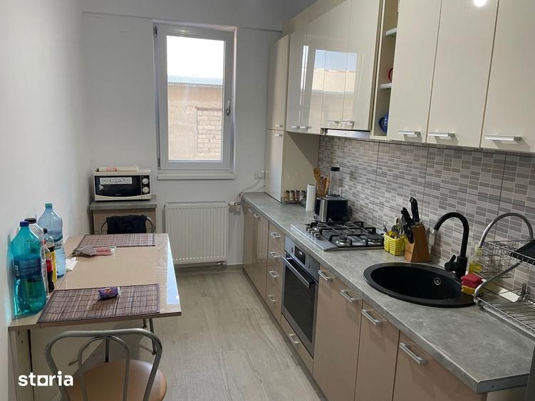 Apartament cu 2 camere, mobilat în Fratelia