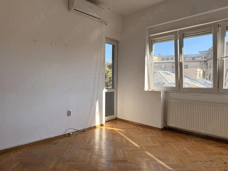 Apartament cu 5 camere decomandat în Amzei