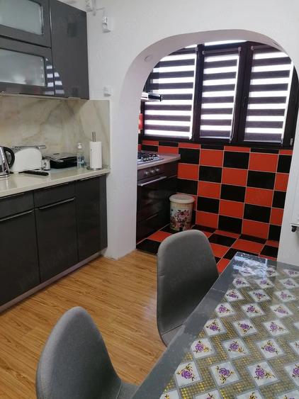 Apartament cu 2 camere decomandat în Traian
