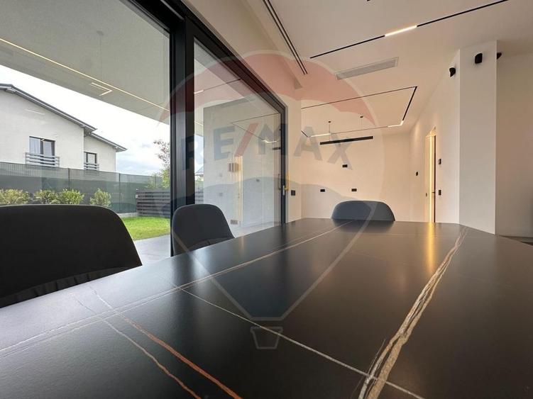 Vila moderna de inchiriat cu 5 camere, prima inchiriere - 6