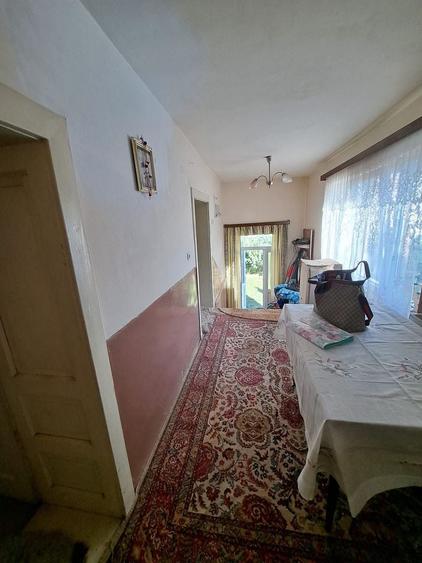 Casă individuală cu 3 camere cu Canalizare în Ruși
