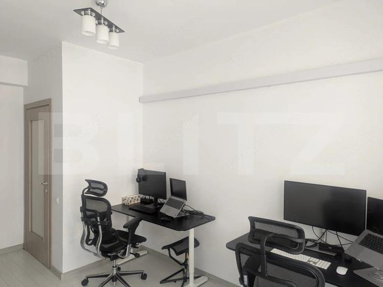 Apartament cu 4 camere semidecomandat în Filiași