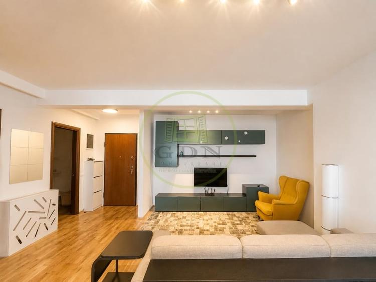 Apartament cu 2 camere semidecomandat în Sisești