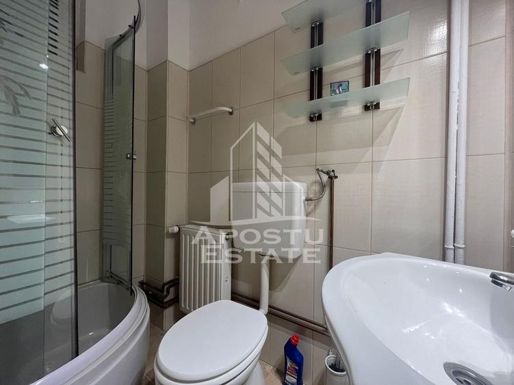 Apartament cu 4 camere decomandat în Malul Mureșului