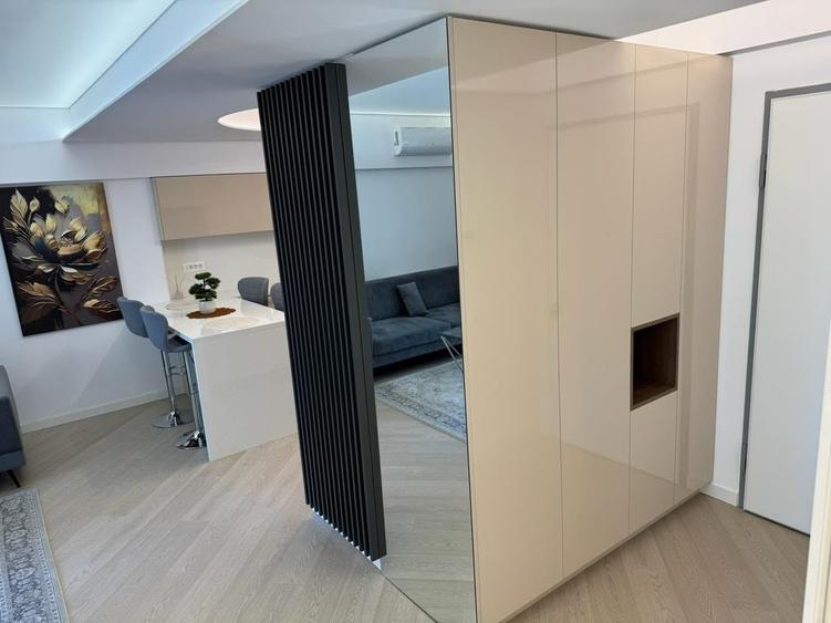 Apartament cu 3 camere decomandat, mobilat în Pipera