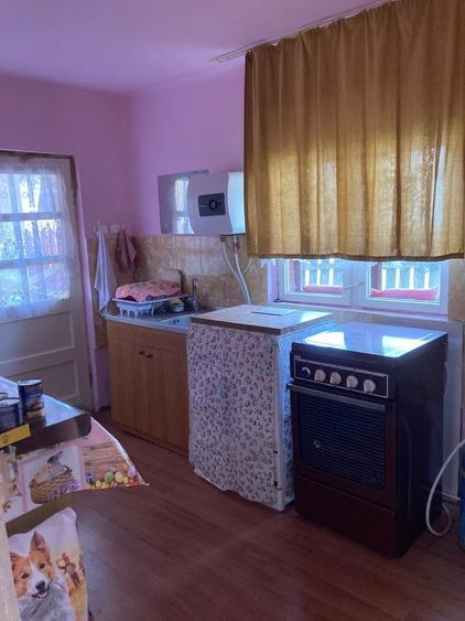 Casă cu 4 camere în Curtea de Argeș