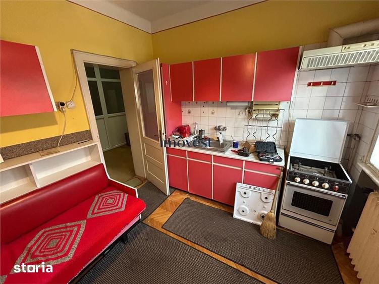 Casă cu 3 camere cu Teren 90 Mp în Central