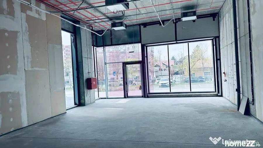 Spațiu comercial, de 103 mp, în Sebastian