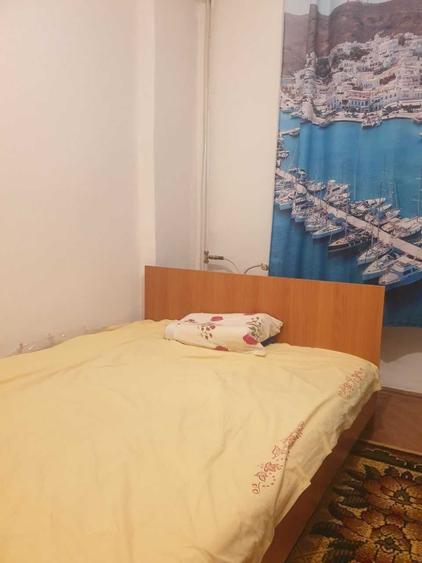 Apartament cu 2 camere semidecomandat în 1 Mai