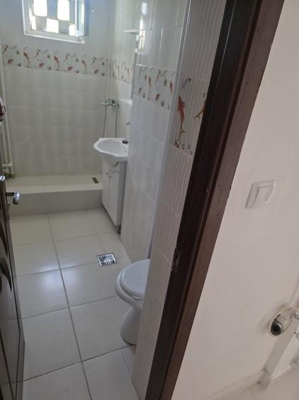 Apartament cu 2 camere semidecomandat în 23 August