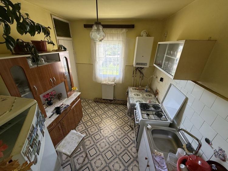 Apartament cu 2 camere decomandat în Exterior Vest