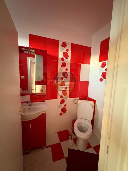 Casă individuală cu 3 camere cu Canalizare în Coiciu