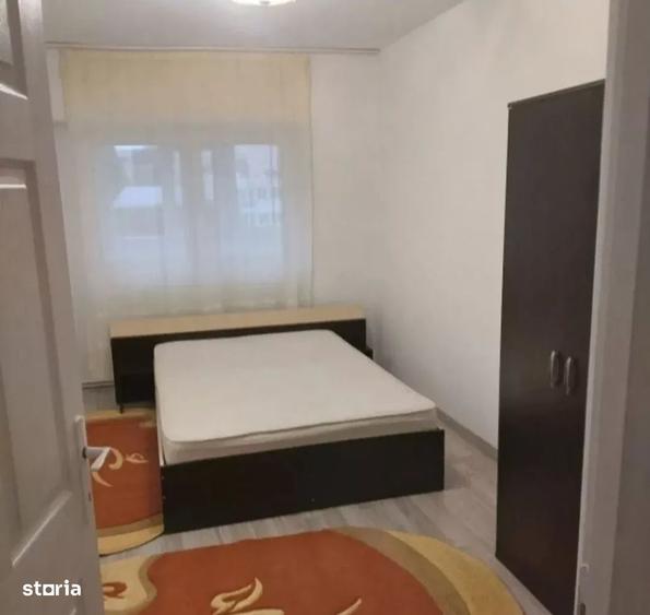 Apartament cu 2 camere decomandat în Nicolina