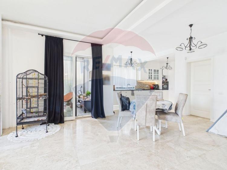 Casă individuală cu 5 camere cu Teren 500 Mp în Corbeanca