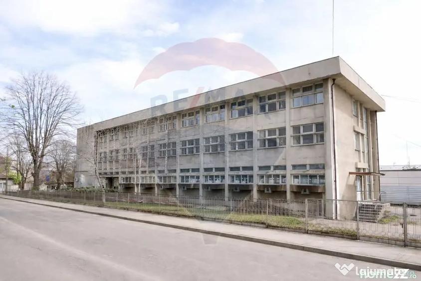 Spațiu comercial, de 200 mp, în Central