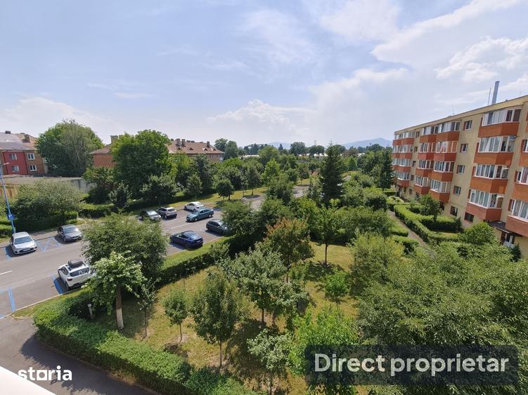 Apartament cu 3 camere decomandat în Triaj