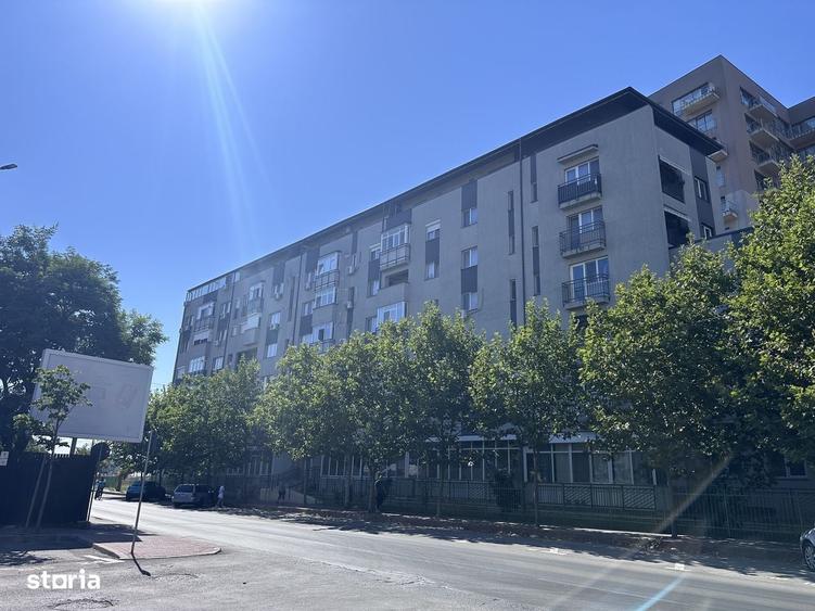 Apartament cu 2 camere decomandat în Titan
