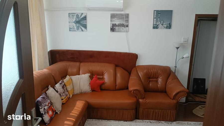 Apartament cu 2 camere nedecomandat în Republicii