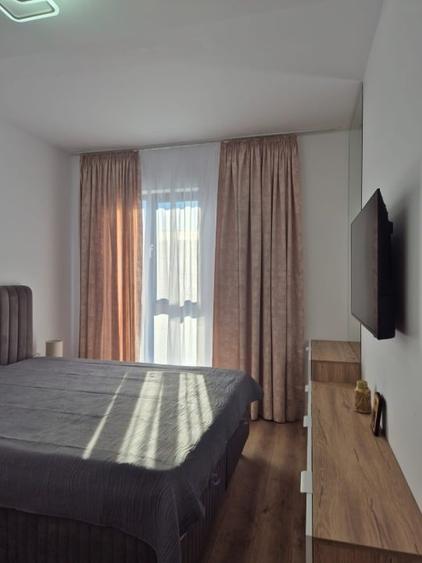 Apartament cu 2 camere decomandat, mobilat în Vest