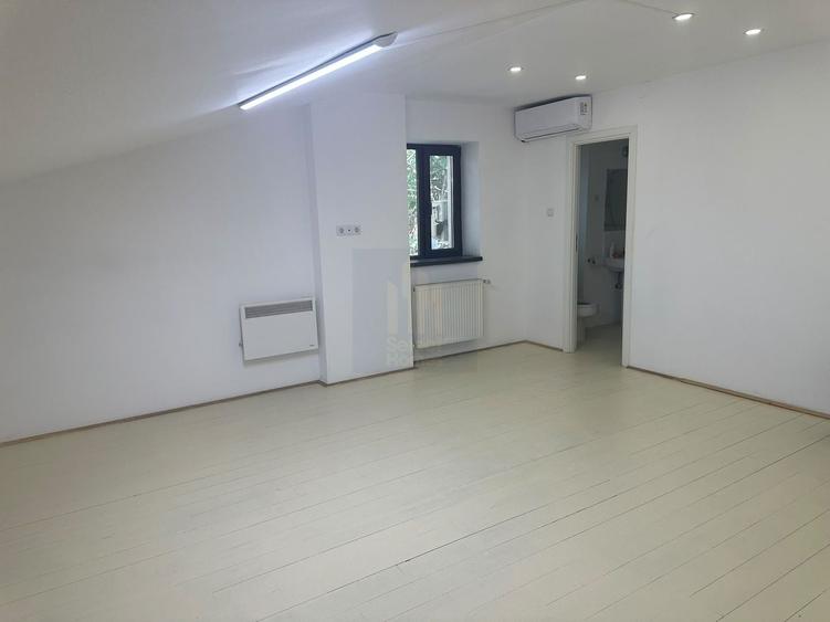 Birou, de 220 mp, în Ultracentral