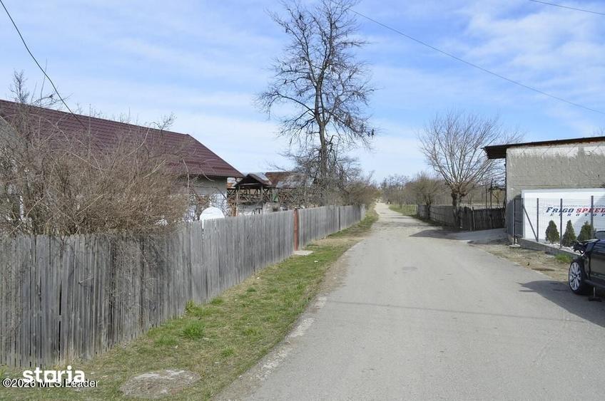 Teren de 4000 mp, în Suseni