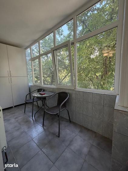 Apartament cu 3 camere semidecomandat în Mazepa 2