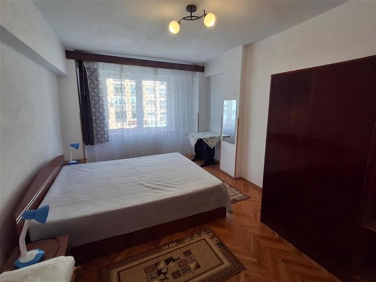Apartament cu 2 camere decomandat în Mihai Viteazul