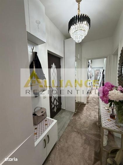 Apartament cu 2 camere în Apărătorii Patriei
